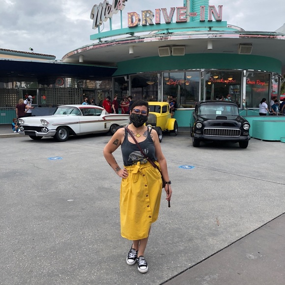 Meet your Posher, Jennifer - Picture 4 of 5